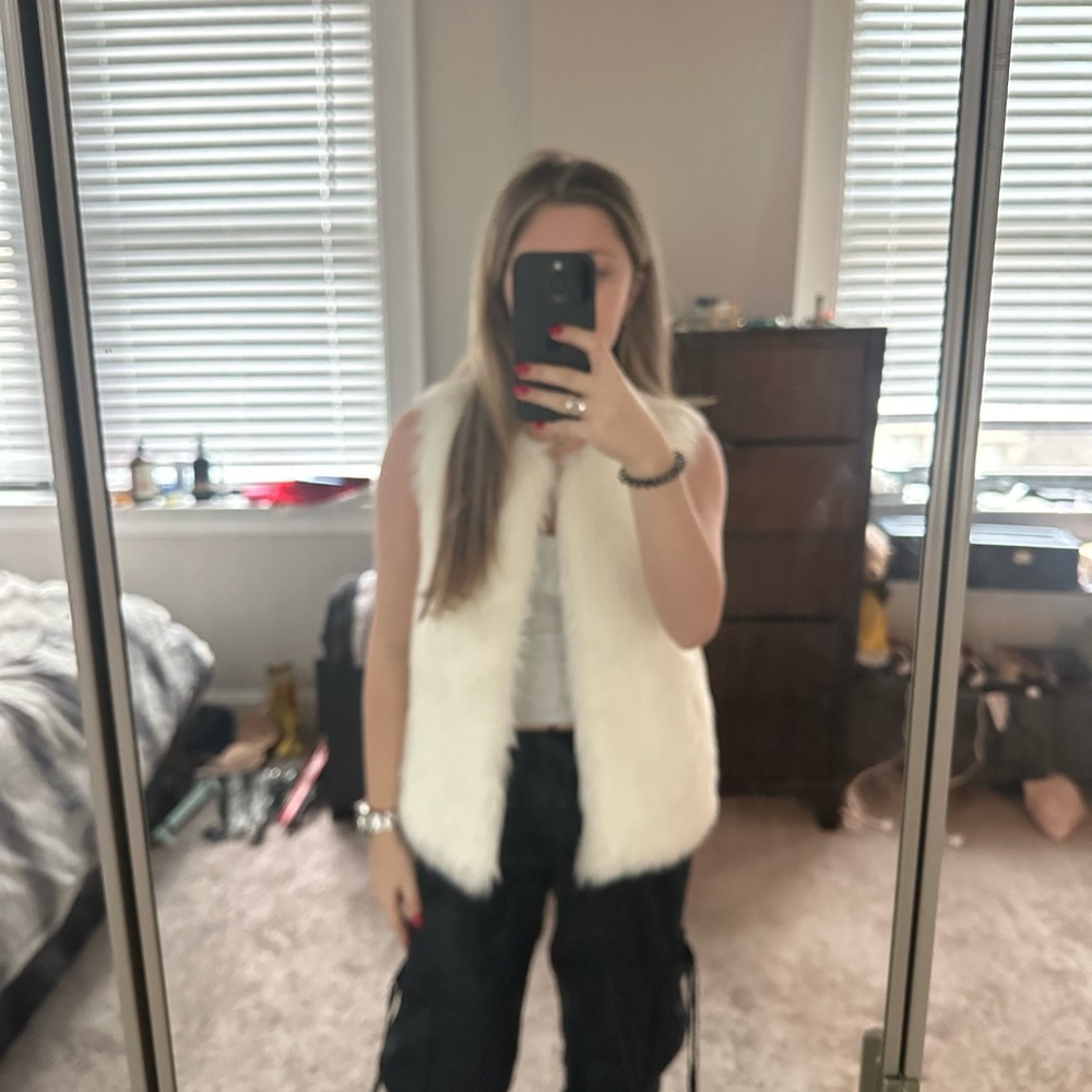 NWOT Juicy white faux vest